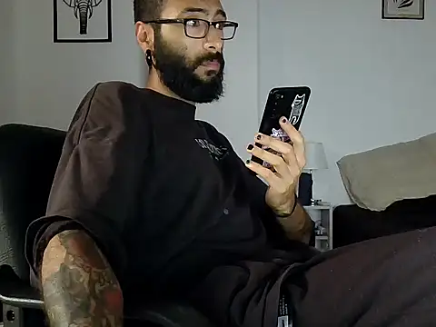 Snapshot of king_masterr420 chatting on 13, 3, 2026 king masterr420 online show from 13, 3, 2026