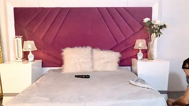 VeraGarnier online show from 4, 4, 2026