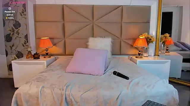 Snapshot of VeraGarnier chatting on 13, 11, 2025 VeraGarnier online show from 13, 11, 2025