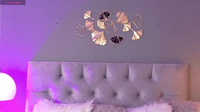 Snapshot of kendalFox_ chatting on 24, 2, 2026 kendalFox online show from 24, 2, 2026