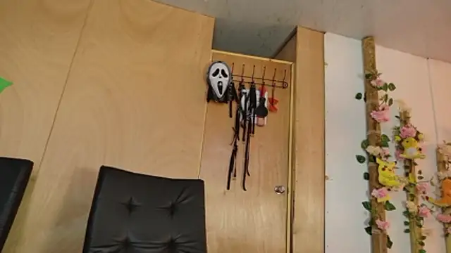 Snapshot of calvin_soussaa chatting on 4, 12, 2025 calvin soussaa online show from 4, 12, 2025