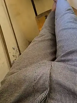 bigdick lickingexpert08 online show from 27, 2, 2026