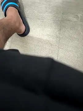 bigdick lickingexpert08 online show from 25, 4, 2026