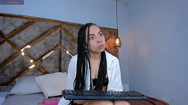 Lucia jane online show from 12, 5, 2026