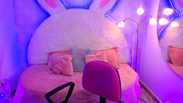 Lucia jane online show from 21, 10, 2025