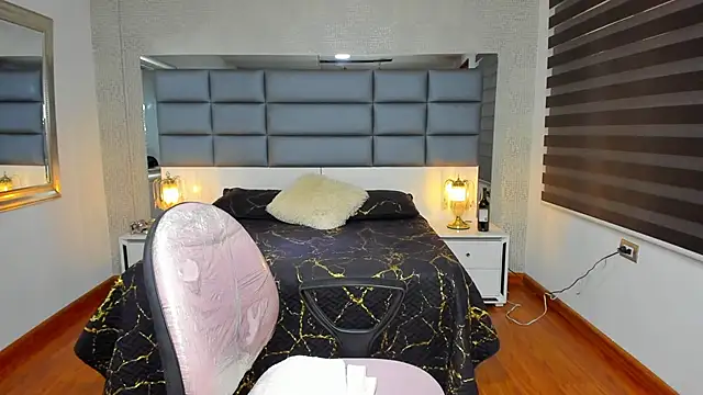 Lucia jane online show from 27, 11, 2025