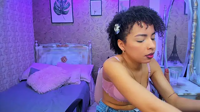 Lucia jane online show from 25, 10, 2025