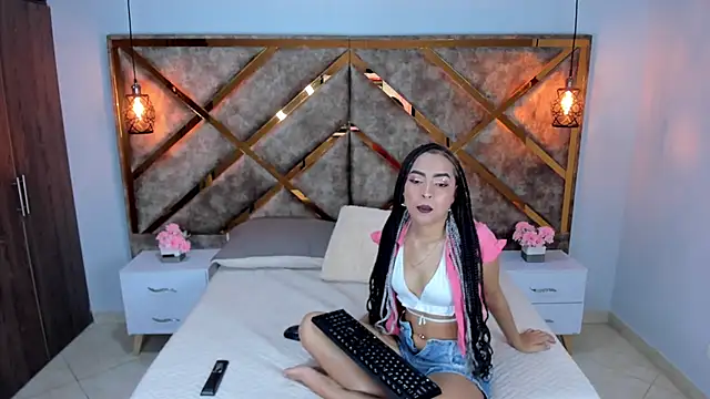 Lucia jane online show from 30, 4, 2026