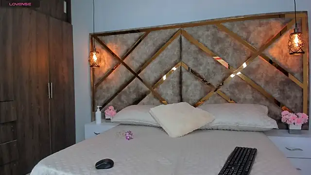 Lucia jane online show from 21, 5, 2026