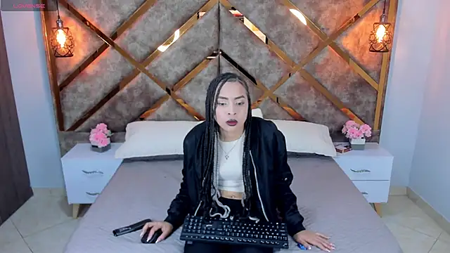 Lucia jane online show from 7, 5, 2026