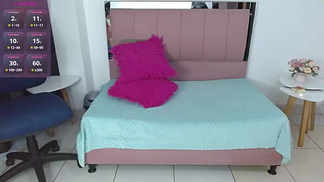 SammySmall F w online show from 17, 1, 2026