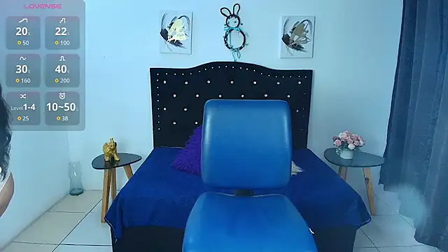 SammySmall F w online show from 20, 11, 2025