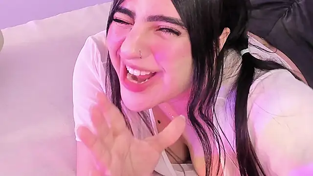 Camila Matinez  online show from 24, 2, 2026