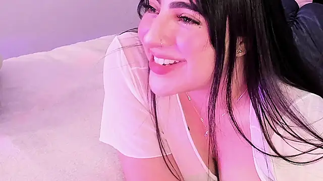 Camila Matinez  online show from 17, 3, 2026