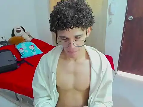 Snapshot of Tom_Blues chatting on 22, 9, 2025 Tom Blues online show from 22, 9, 2025