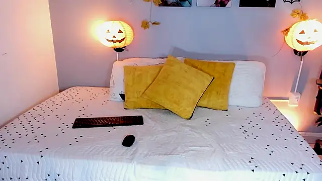 KimTayloor1 online show from 17, 10, 2025