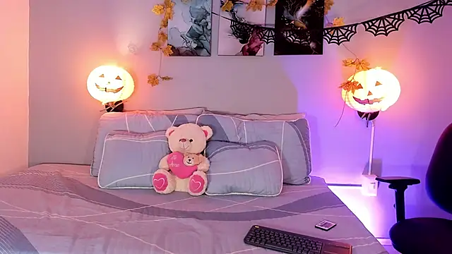 KimTayloor1 online show from 31, 10, 2025