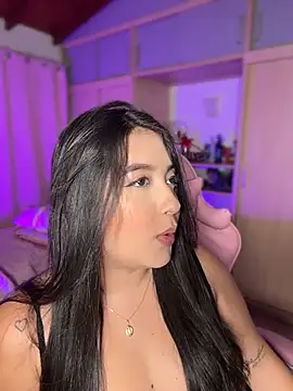 Emiily Moore1 online show from 22, 7, 2026