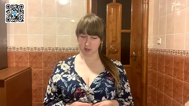 MaroonMoon  online show from 22, 11, 2025