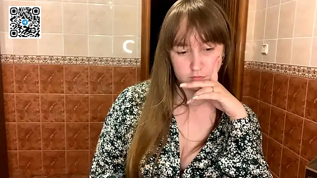 MaroonMoon  online show from 19, 9, 2025