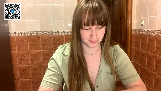 MaroonMoon  online show from 21, 9, 2025