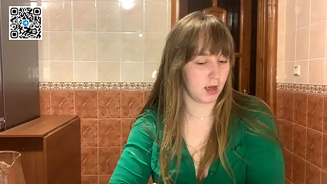 MaroonMoon  online show from 22, 10, 2025