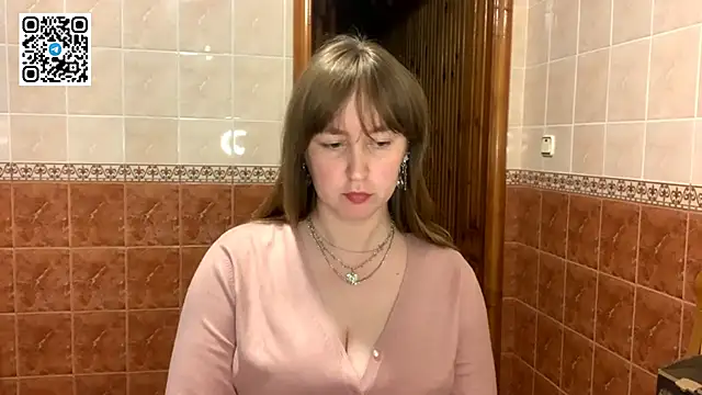 MaroonMoon  online show from 27, 9, 2025