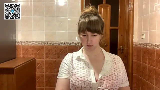 MaroonMoon  online show from 30, 11, 2025