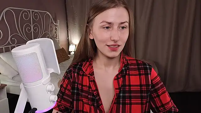 VesperaCeleste online show from 9, 11, 2025