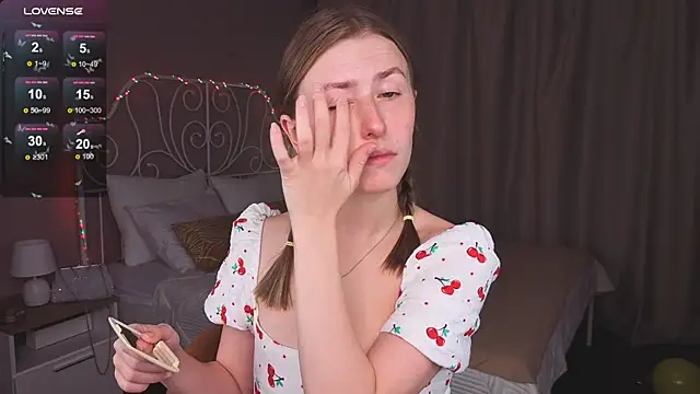 VesperaCeleste online show from 2, 10, 2025