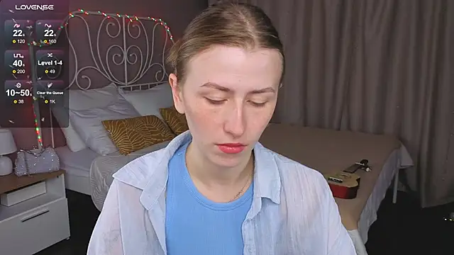 VesperaCeleste online show from 4, 10, 2025