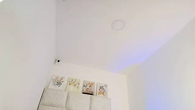 elizawiliamst online show from 15, 5, 2026