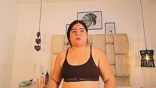 elizawiliamst online show from 23, 9, 2025