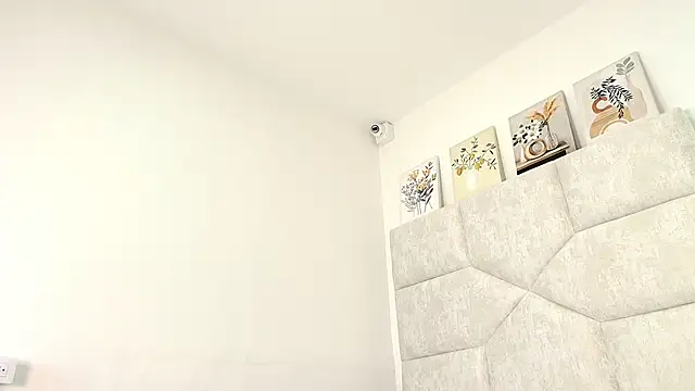 elizawiliamst online show from 11, 11, 2025