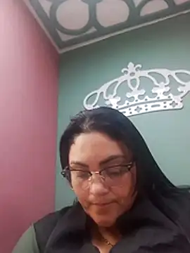 tiffany Johnson1 online show from 7, 11, 2025