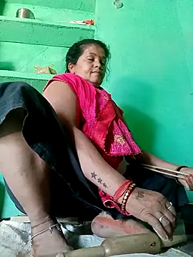 Manavi x online show from 9, 5, 2026