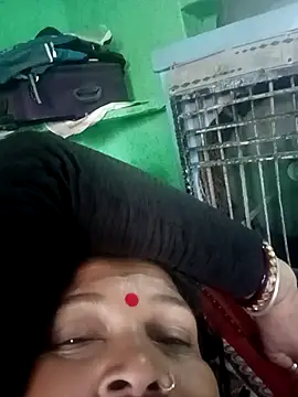 Manavi x online show from 4, 6, 2026