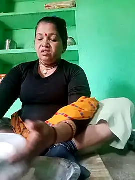Manavi x online show from 4, 6, 2026