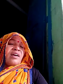 Manavi x online show from 5, 4, 2026