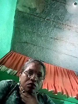 Manavi x online show from 3, 10, 2025