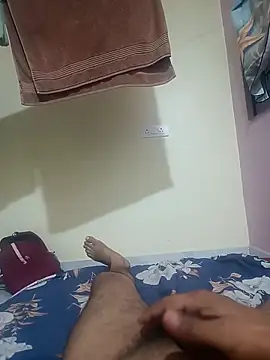 Snapshot of bobby3374 chatting on 10, 10, 2025 bobby3374 online show from 10, 10, 2025