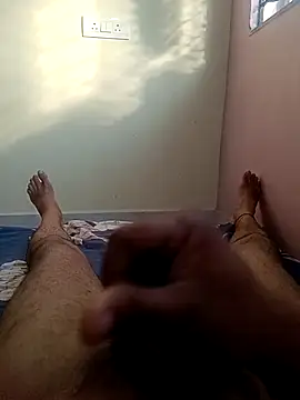 Snapshot of bobby3374 chatting on 7, 11, 2025 bobby3374 online show from 7, 11, 2025