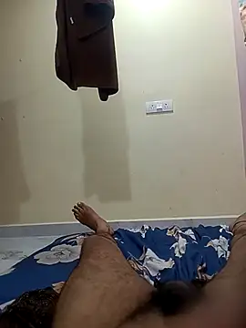 Snapshot of bobby3374 chatting on 15, 9, 2025 bobby3374 online show from 15, 9, 2025