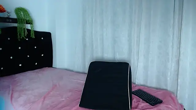 gabie rosse online show from 9, 4, 2026