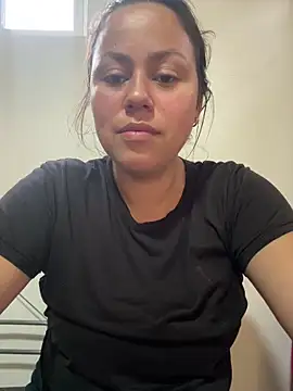 camila-titis online show from 7, 4, 2026