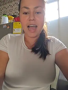 camila-titis online show from 7, 6, 2026