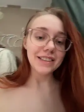 Snapshot of PollyVinice chatting on 13, 7, 2026 PollyVinice online show from 13, 7, 2026