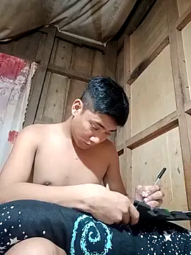 Snapshot of Hottie_pinoy21 chatting on 2, 10, 2025 Hottie pinoy21 online show from 2, 10, 2025