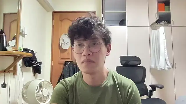 Passionatetwink2 online show from 21, 10, 2025