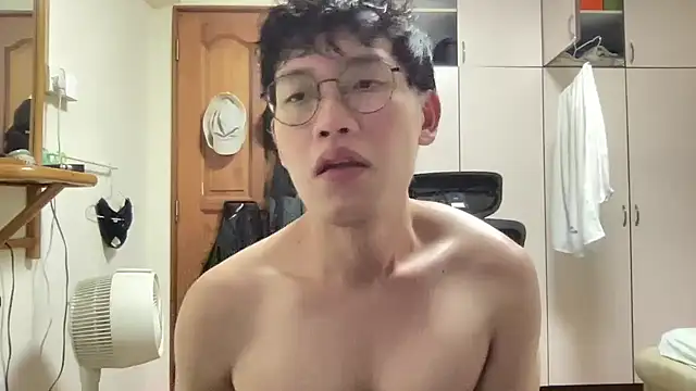 Passionatetwink2 online show from 11, 10, 2025